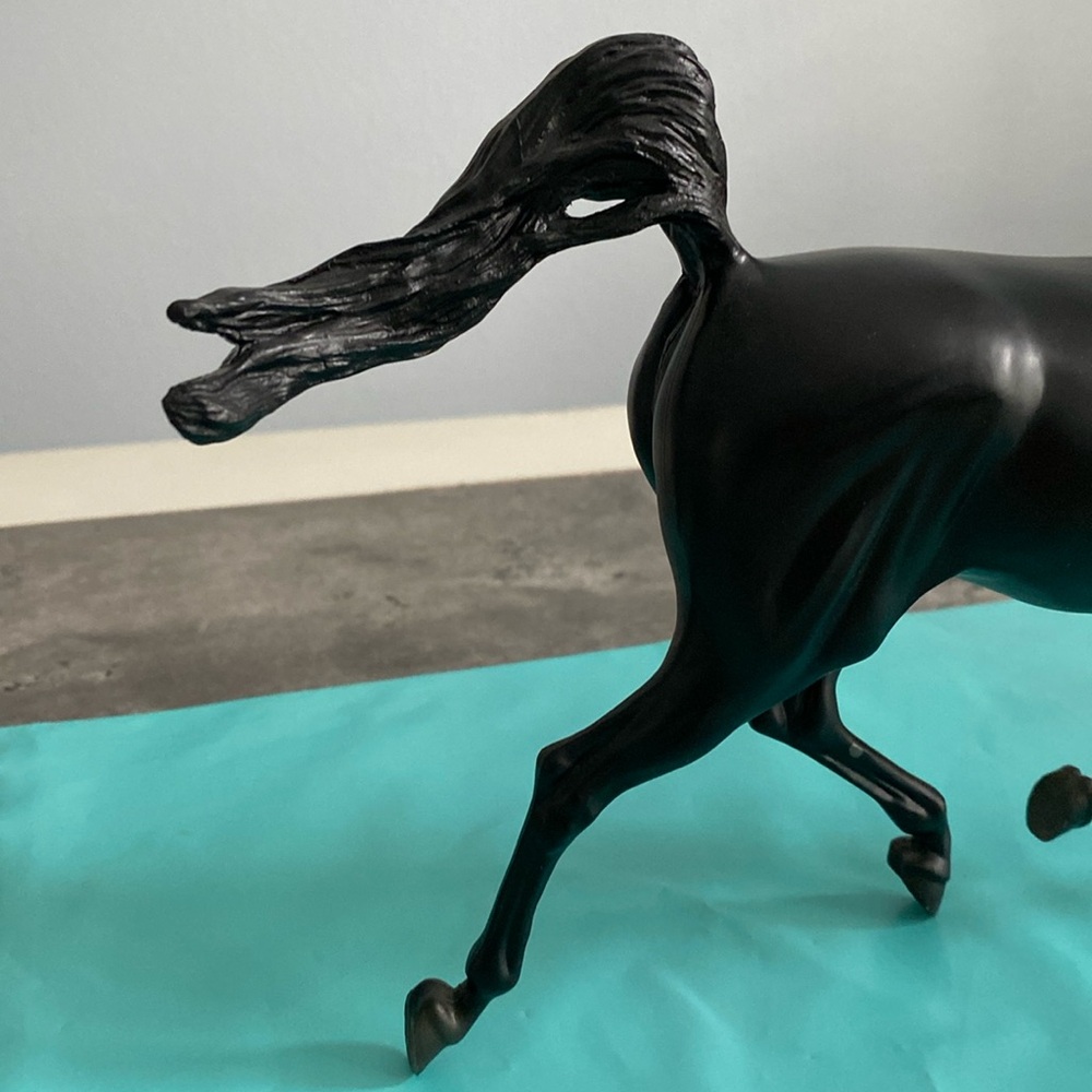 Breyer Retired Rhapsody in Black - Picture 8 of 14
